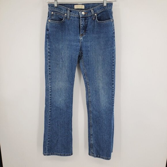 As Real As Wrangler Women's Boot Cut Everyday Work Denim Jeans Size 6 x 30 - Picture 1 of 8
